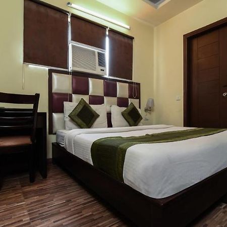 Olive Inn Delhi  Bagian luar foto